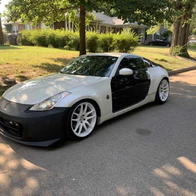 Brokenhr's Nissan 350Z
