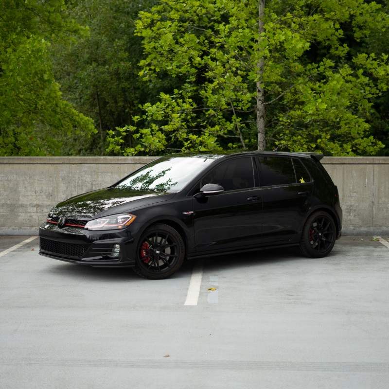 Nosmirc's Volkswagen GTI
