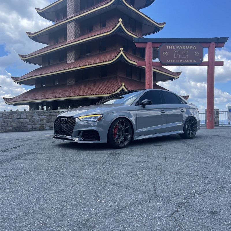 Skewed_logic's Audi RS 3